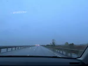 Водителей предупредили об опасности на дорогах Ростовской области из-за дождей