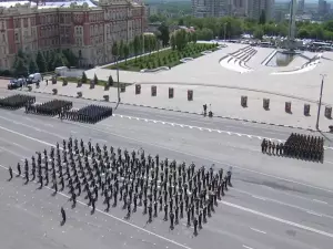 В Ростове-на-Дону завершился парад Победы на Театральной площади