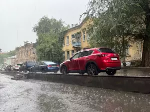 В Ростовской области объявили штормовое предупреждение из-за грозы с градом