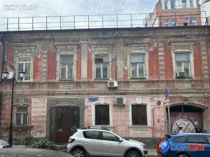 Столетний дом на Социалистической в Ростове может рухнуть в любой момент