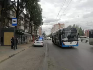 В Ростове из-за неосторожности водителя автобуса пострадала пассажирка