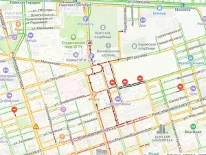 В Ростове из-за смертельного ДТП в районе ДГТУ образовалась пробка