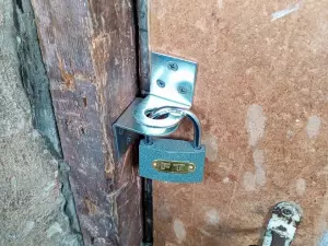 Жители Таганрога пожаловались на закрытые бомбоубежища в городе