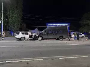 В Новочеркасске в ДТП с «ГАЗелью» погиб мужчина и пострадала женщина