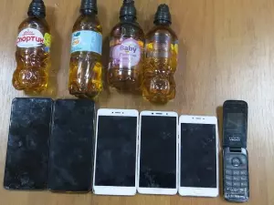 В колонию Новочеркасска мужчина пытался передать пиво и телефоны