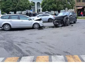 В Новошахтинске в лобовом ДТП пострадали два человека