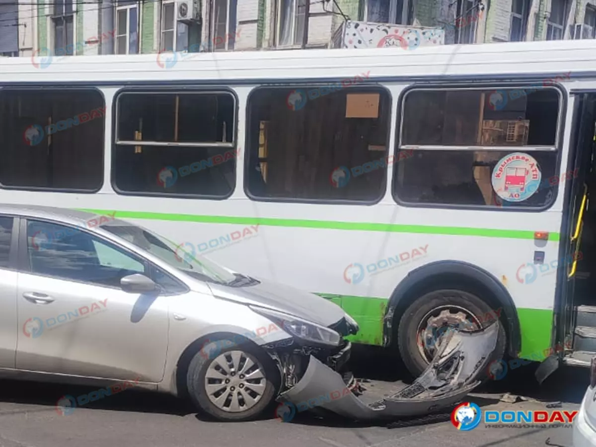 В Ростове на Станиславского водитель автобуса попал в аварию » DonDay -  новости Ростова-на-Дону. Происшествия, события, новости бизнеса, политики,  культуры и спорта.