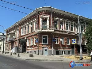 В Ростове уголовное дело может грозить закрасившему надпись на доходном доме Палеева
