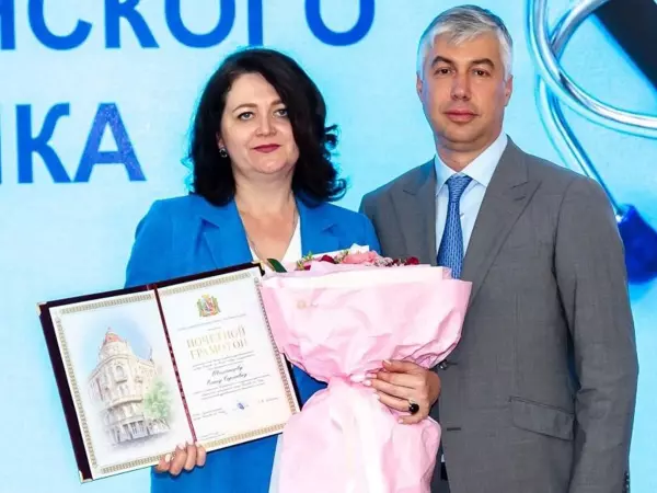 Алексей Логвиненко вручил награды лучшим медработникам Ростова