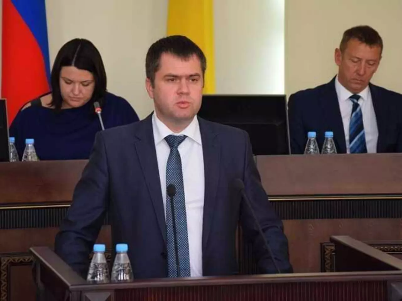 В Шахтах директор департамента городского хозяйства покидает пост