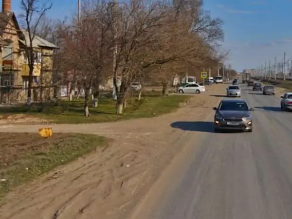 В Ростовской области погиб водитель легковушки, врезавшись в столб