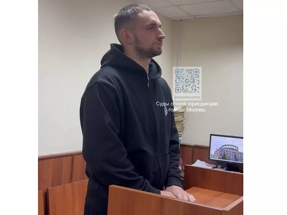 Блогера Михаила Литвина арестовали на 13 суток за драку с фанатом «СКА Ростов»