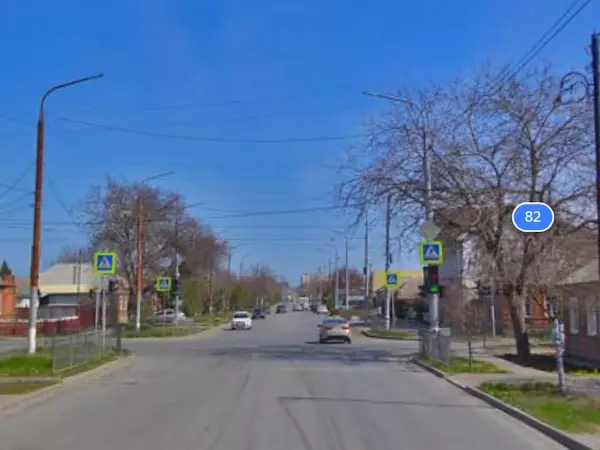 Под колесами легковушки оказался 44-летний мужчина в Таганроге