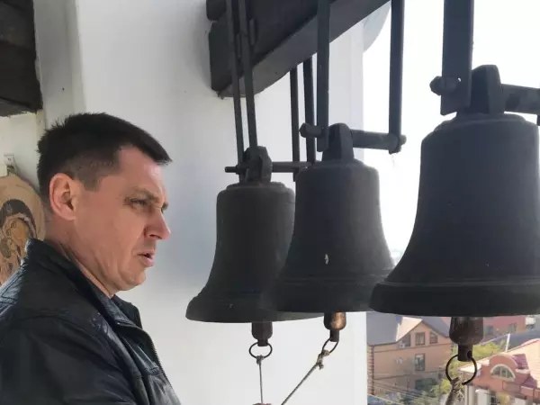 Пономаря Свято-Троицкого храма зверски зарезали в автосервисе Ростова