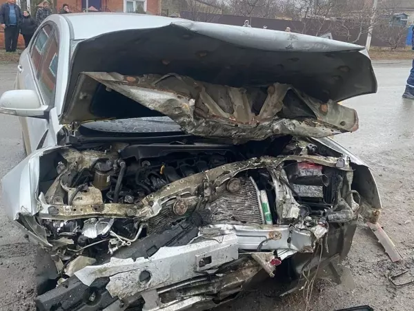 Один погиб и трое, включая 11-летнего ребенка, пострадали в ДТП в Семикаракорске