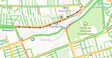 Огромная пробка сковала движение на Нансена в Ростове