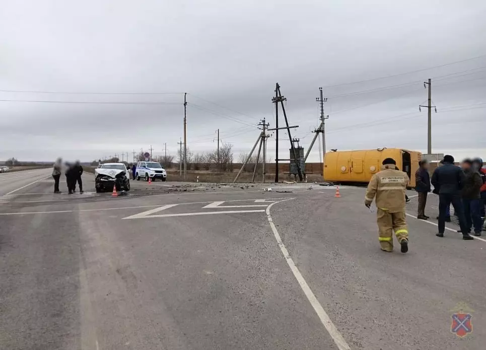 Количество пострадавших детей в ДТП на трассе Волгоград - Сальск выросло до 10