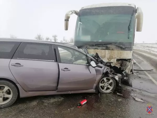 Автобус, следовавший в Ростов, попал в ДТП под Волгоградом