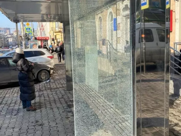 В Ростове вандалы разгромили новые остановки