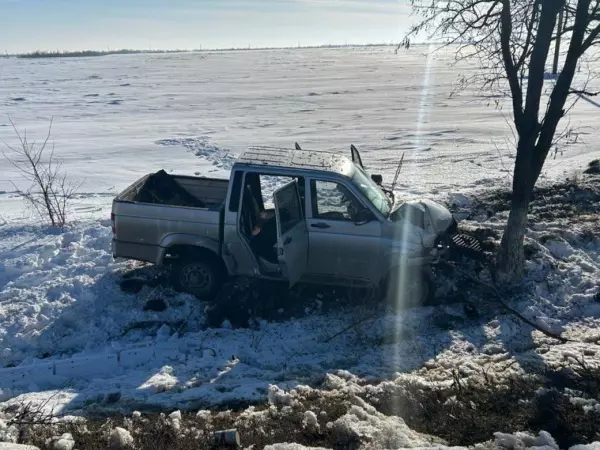 Водитель пикапа попал в больницу после ДТП на Ставрополье