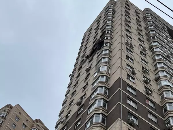 Последствия прилета беспилотника в жилой дом на Горсоветской