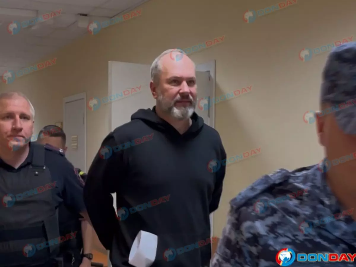 Экс-министр транспорта Ростовской области планировал передать часть взятки в помощь ФК «Ростов»