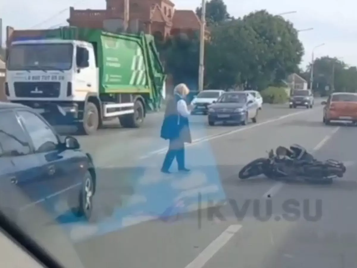 В Шахтах сбили мужчину на скутере