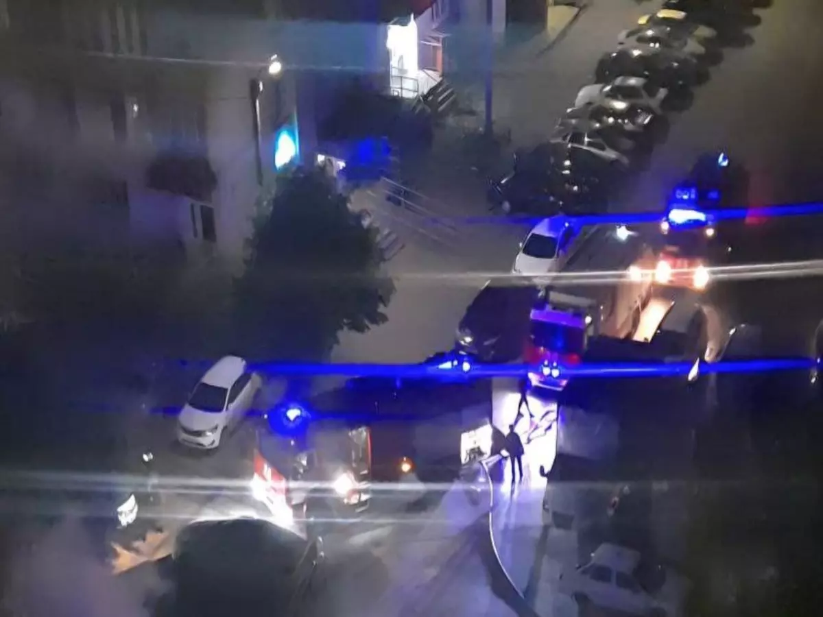 В Ростове на рынке Темерник ночью сгорел ларек