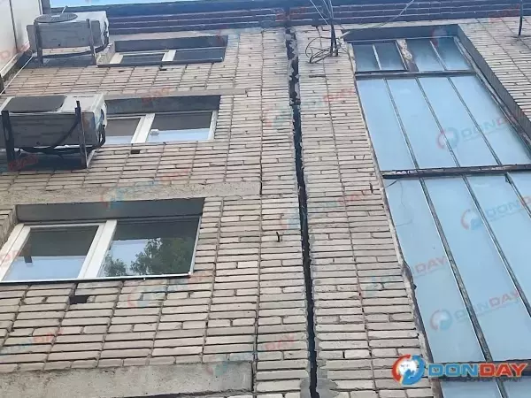 Жители дома на Ставского в Ростове отказались его сносить за свой счет