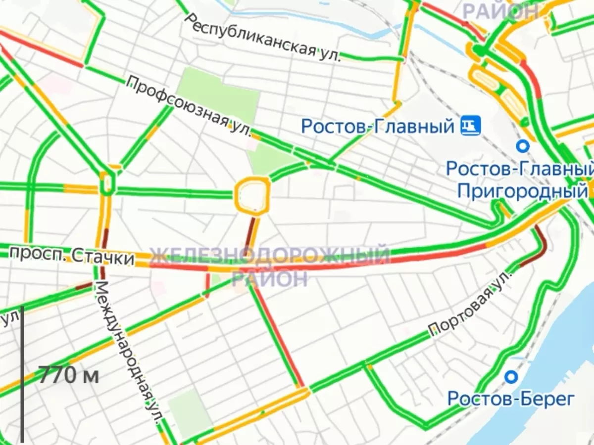 Железнодорожный район Ростова сковала пробка