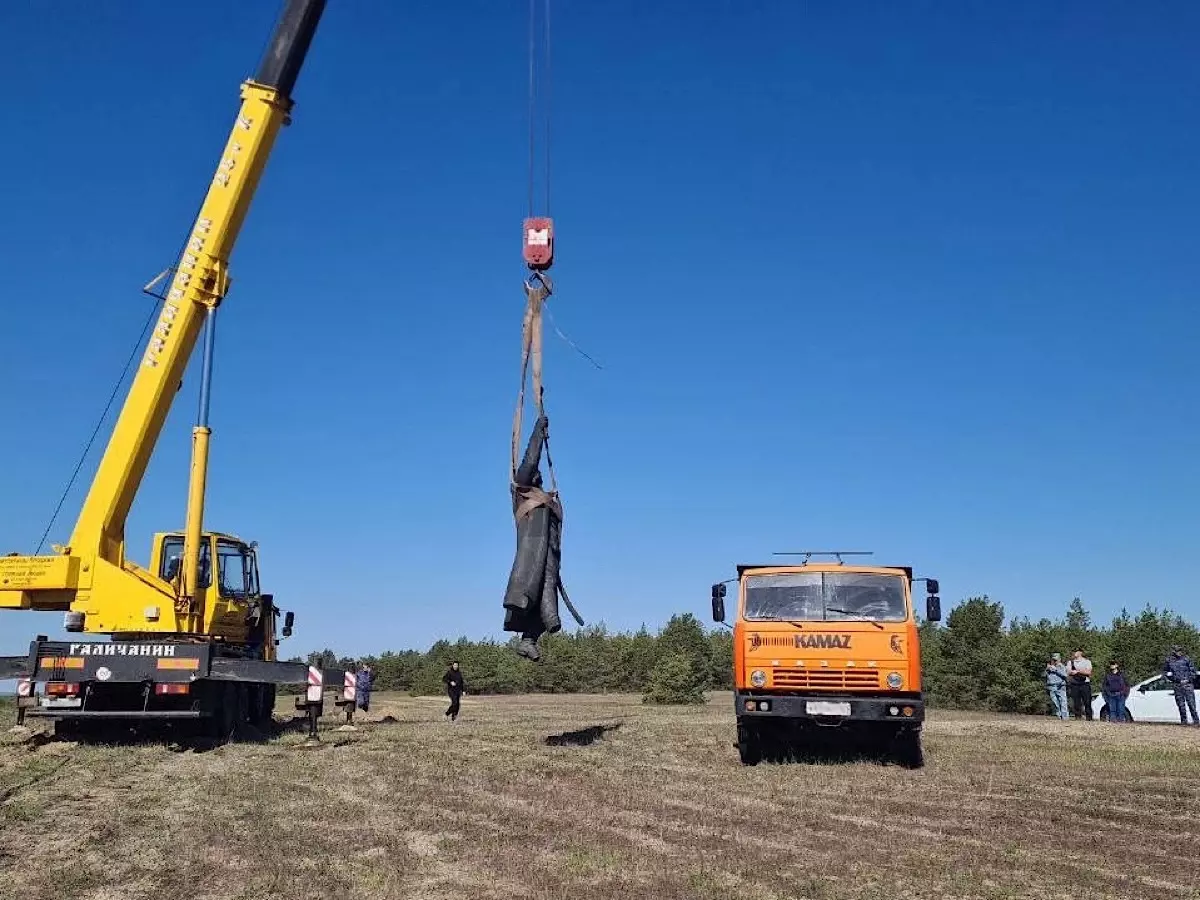 В Ростовской области демонтировали две скульптуры атаману Петру Краснову