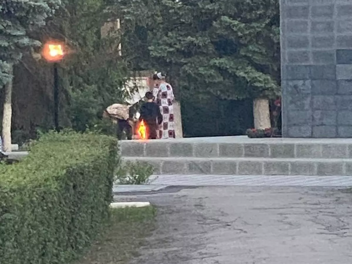 В Саратовской области неизвестные осквернили Вечный огонь