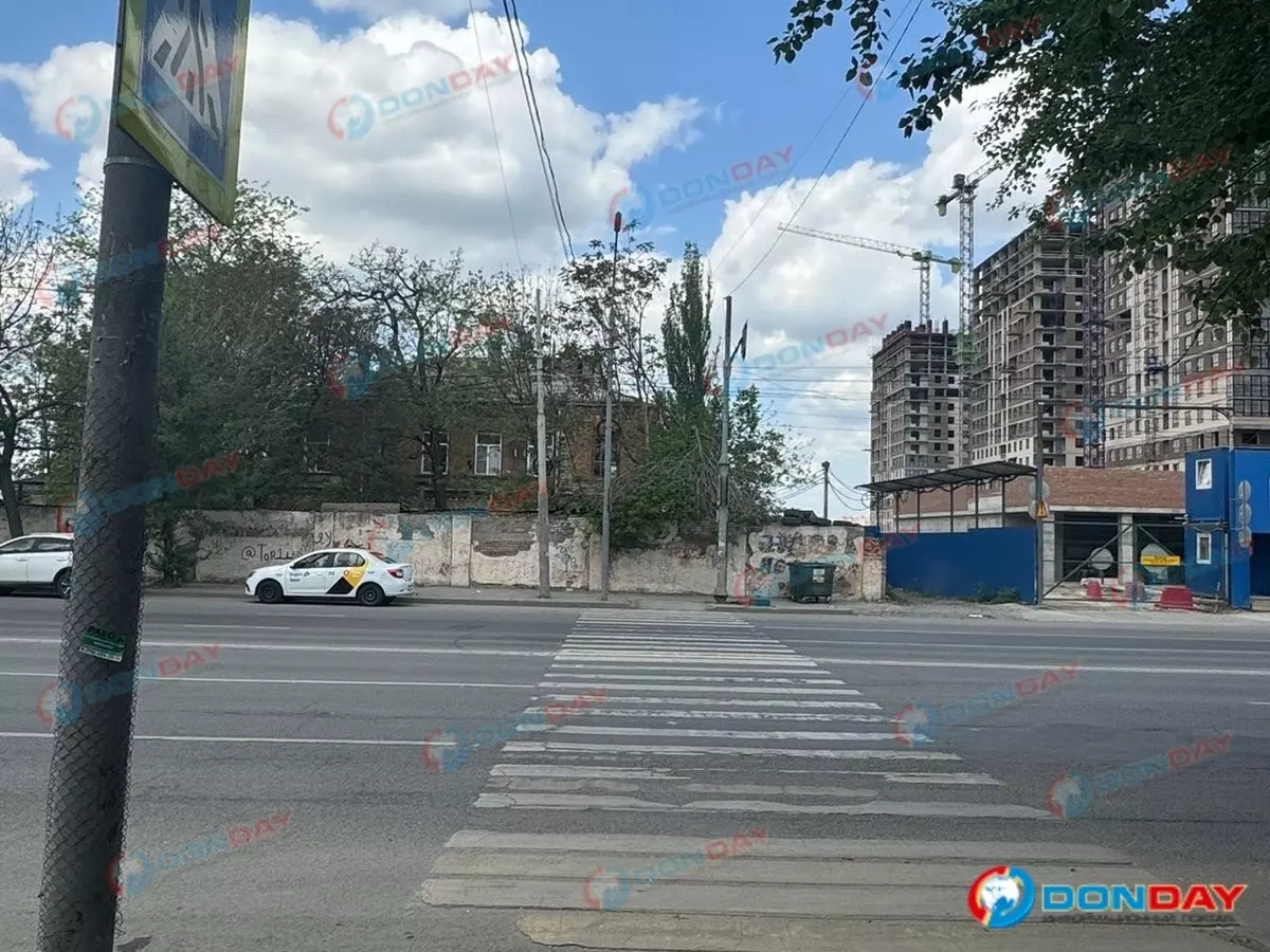 Ростовчане просят установить светофор на пешеходном переходе на Текучева