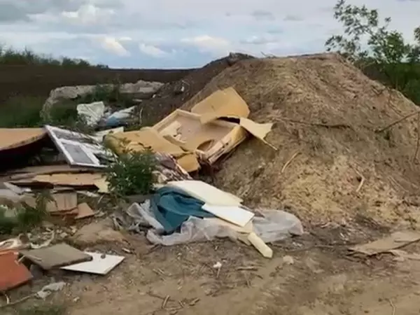 В Аксайском районе обнаружили незаконную свалку 