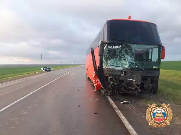 В Ростовской области случилось смертельное ДТП с автобусом Элиста – Воронеж