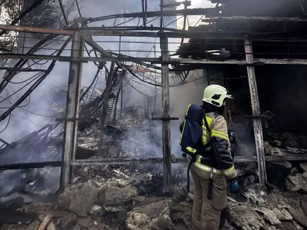 В Ростове потушили крупный пожар на Штахановского