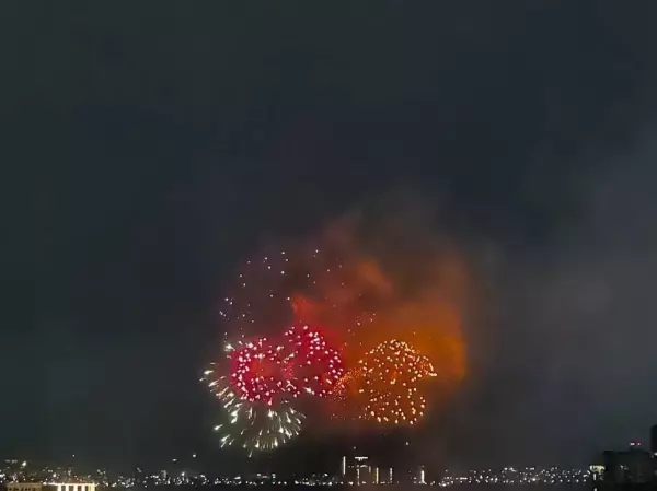 В Ростове в День Победы запустили салют