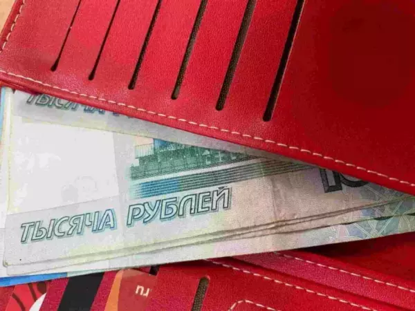 Экс-прокурора Пролетарского района Ростова подозревают в даче взятки