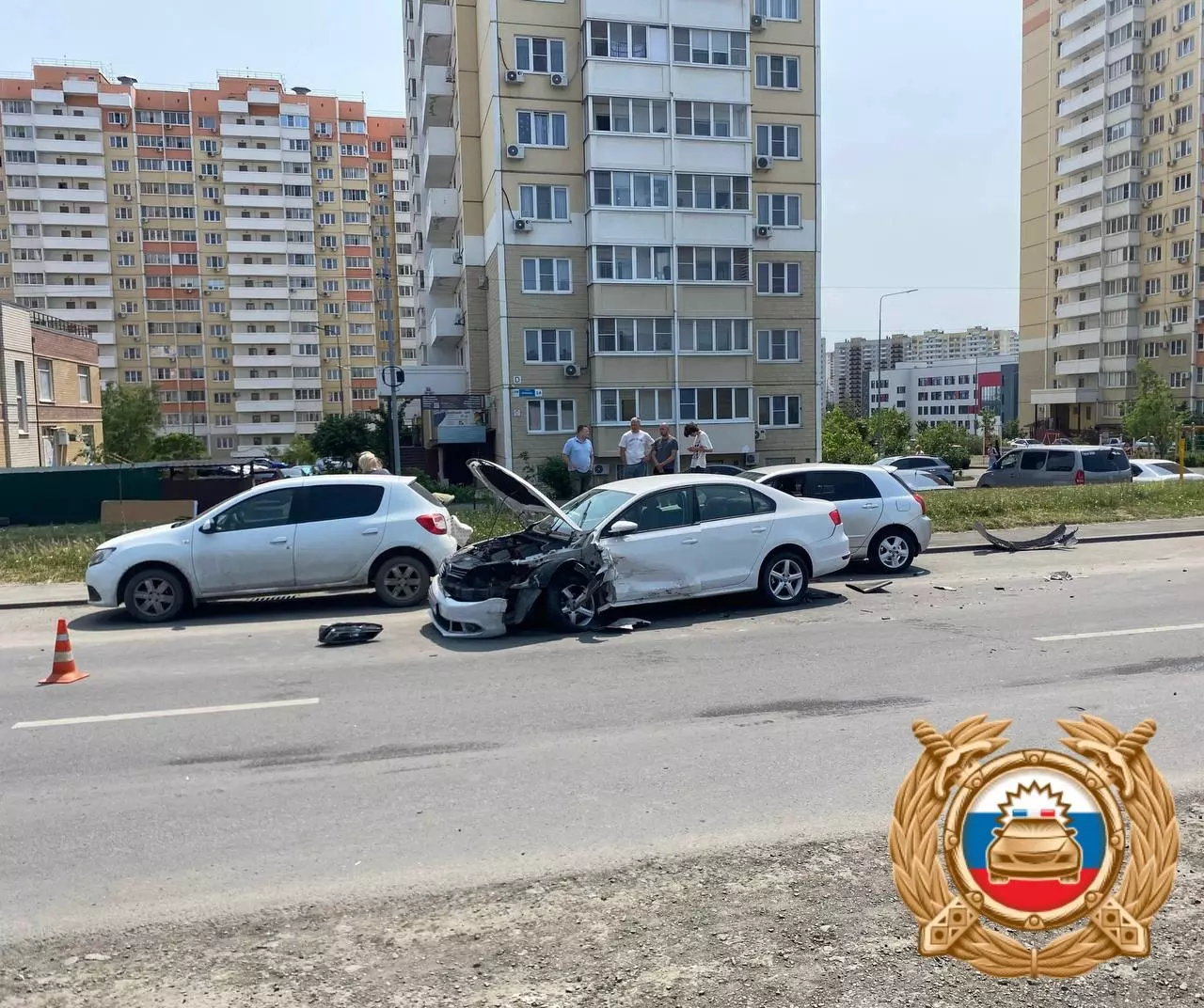 В массовом ДТП на Суворовском в Ростове пострадали два человека