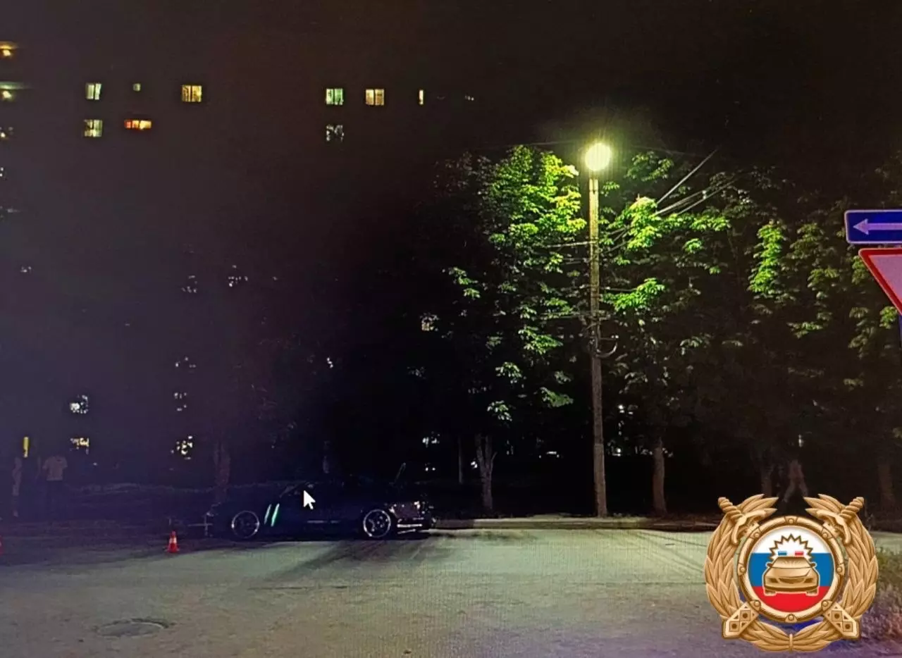 Под колеса авто в Новочеркасске попал 53-летний мужчина