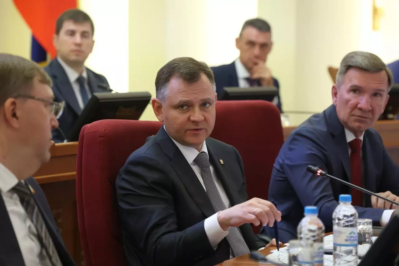 Вопросы развития профессионального образования и обновления программы капремонта обсудили на заседании правительства Ростовской области