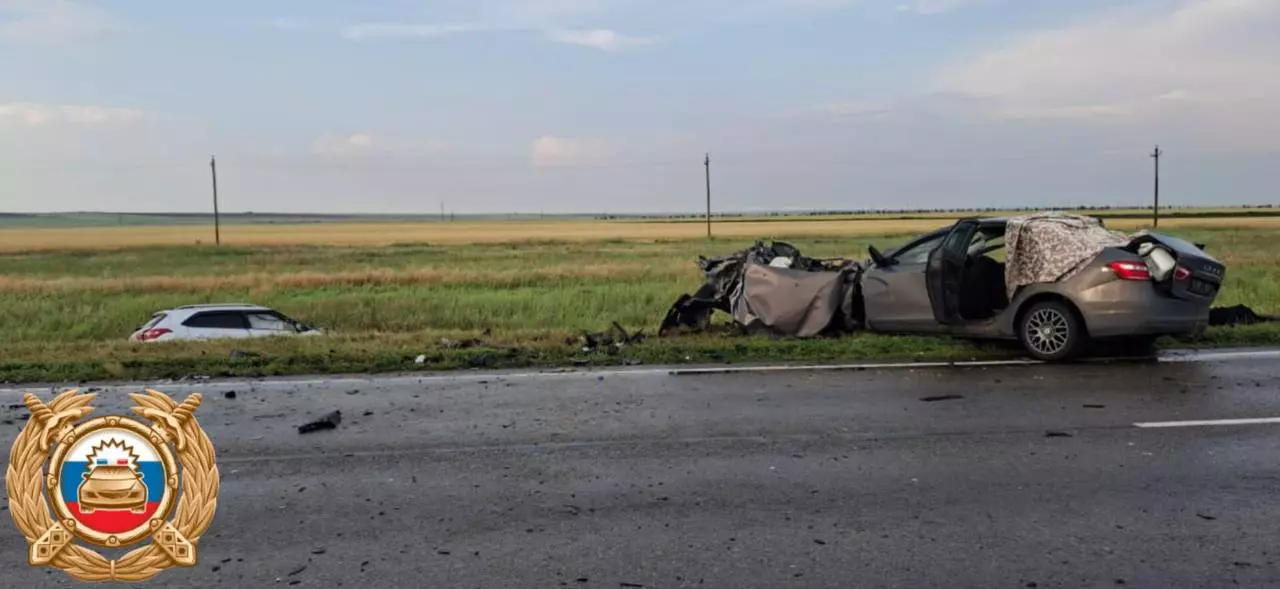 Прокуратура организовала проверку после гибели четырех человек в ДТП в Ремонтненском районе