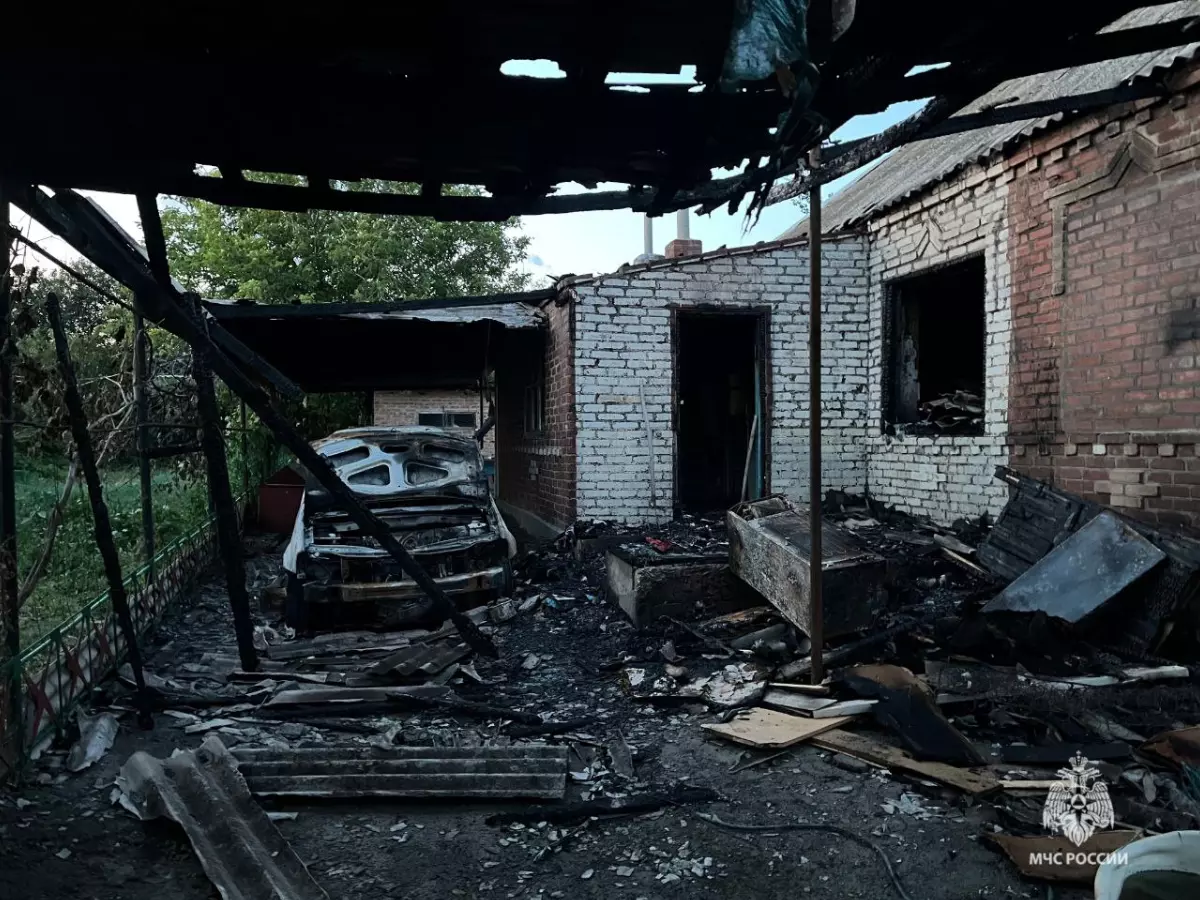 Мужчина едва не погиб во время пожара в Сальске