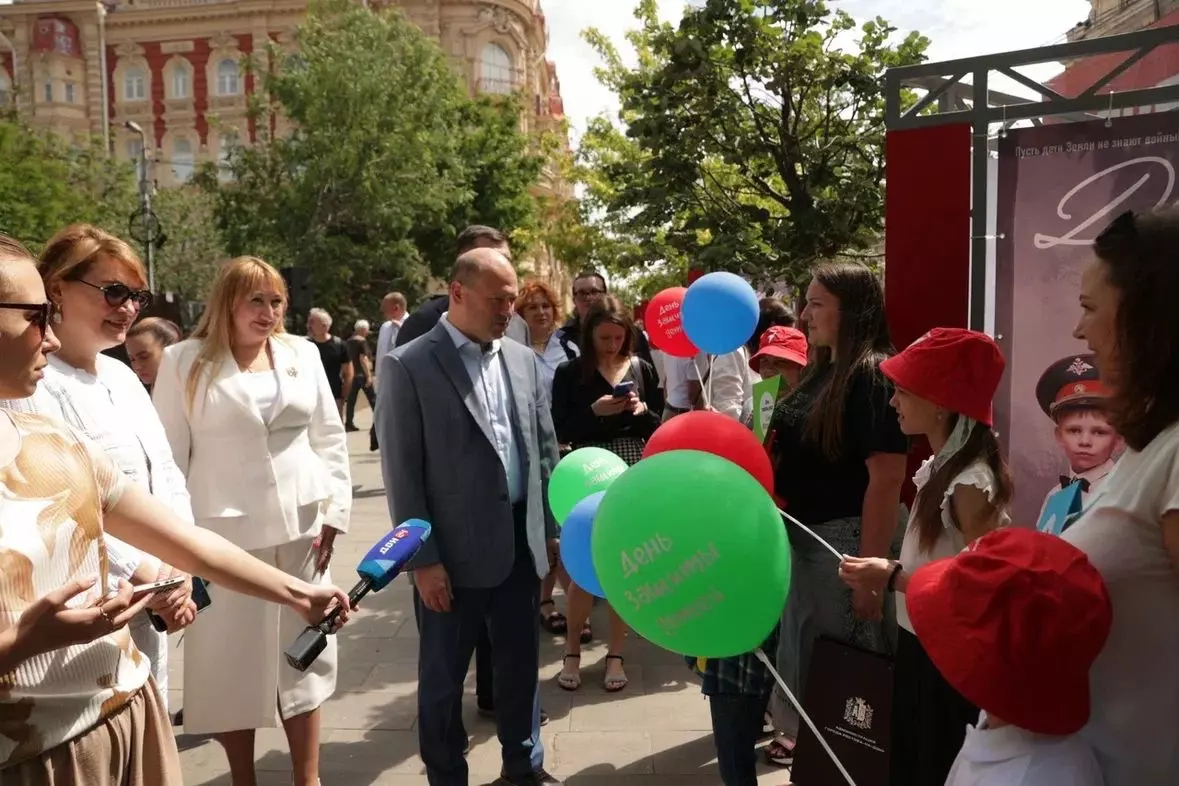 Глава Ростова принял участие в фестивале «Город счастливого детства», посвященном Дню защиты дете