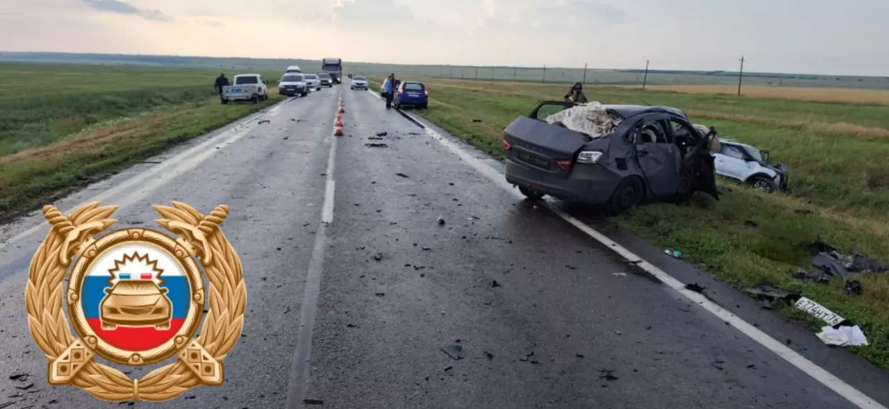 Четыре человека погибли и два ребенка пострадали в страшной аварии в Ростовской области