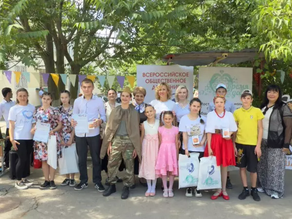 Ко Дню защиты детей Общественная палата Ростовской области провела серию добрых мероприятий