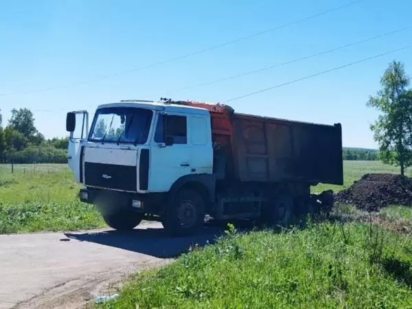 Водитель самосвала погиб от удара током в Ростовской области