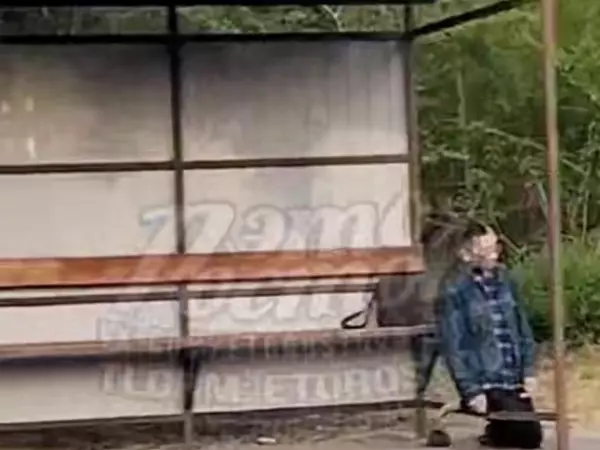 Мужчину нашли повешенным на автобусной остановке в Белой Калитве