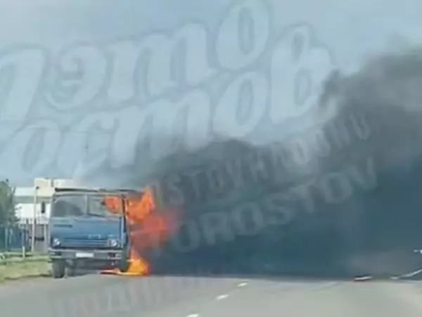 В Ростове на Левом берегу Дона произошло сразу два крупных пожара