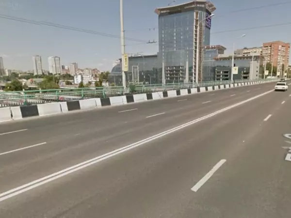 В Ростове обновят электрооборудование на мосту через ж/д пути по проспекту Стачки